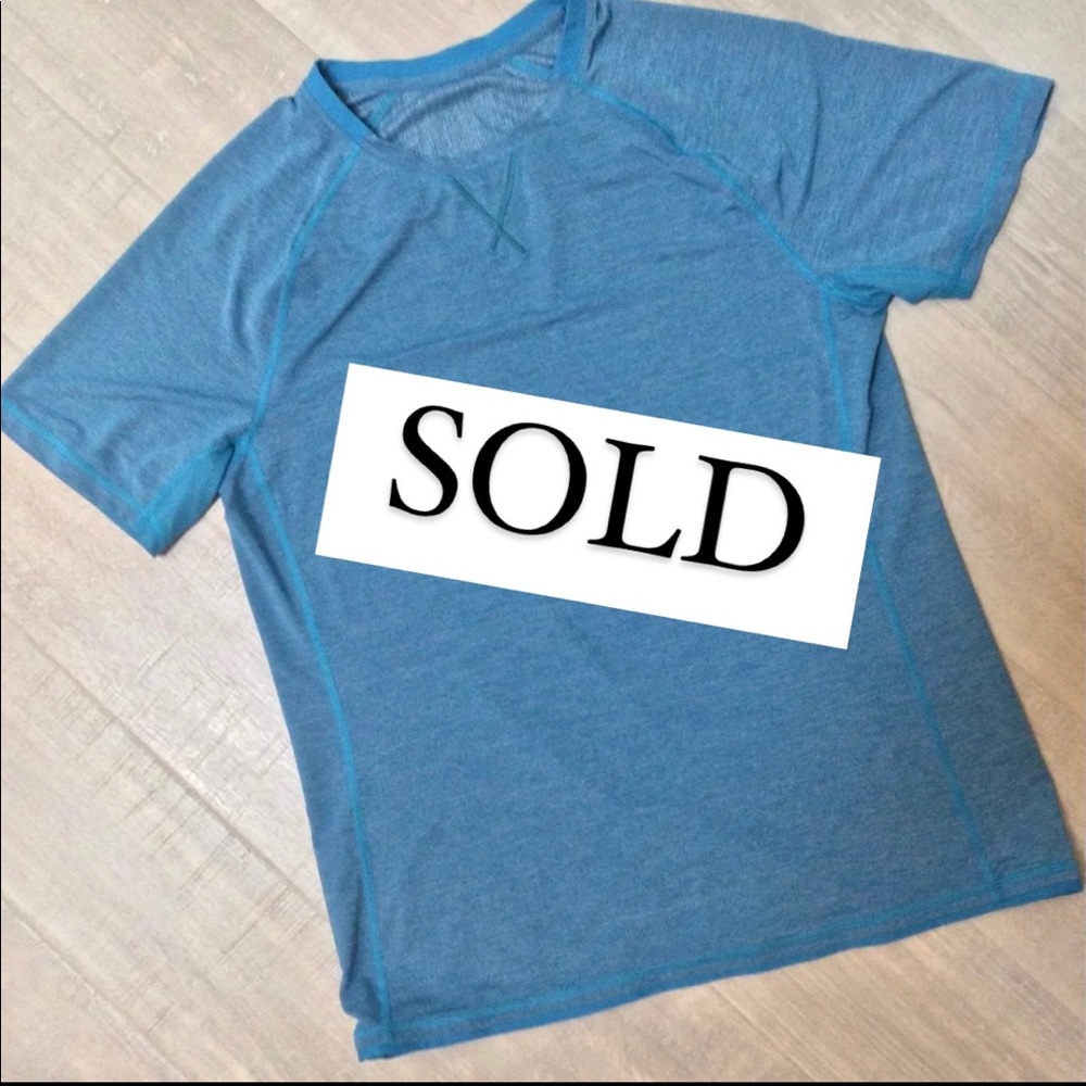 Men’s Lulu Lemon Short Sleeve Shirt…